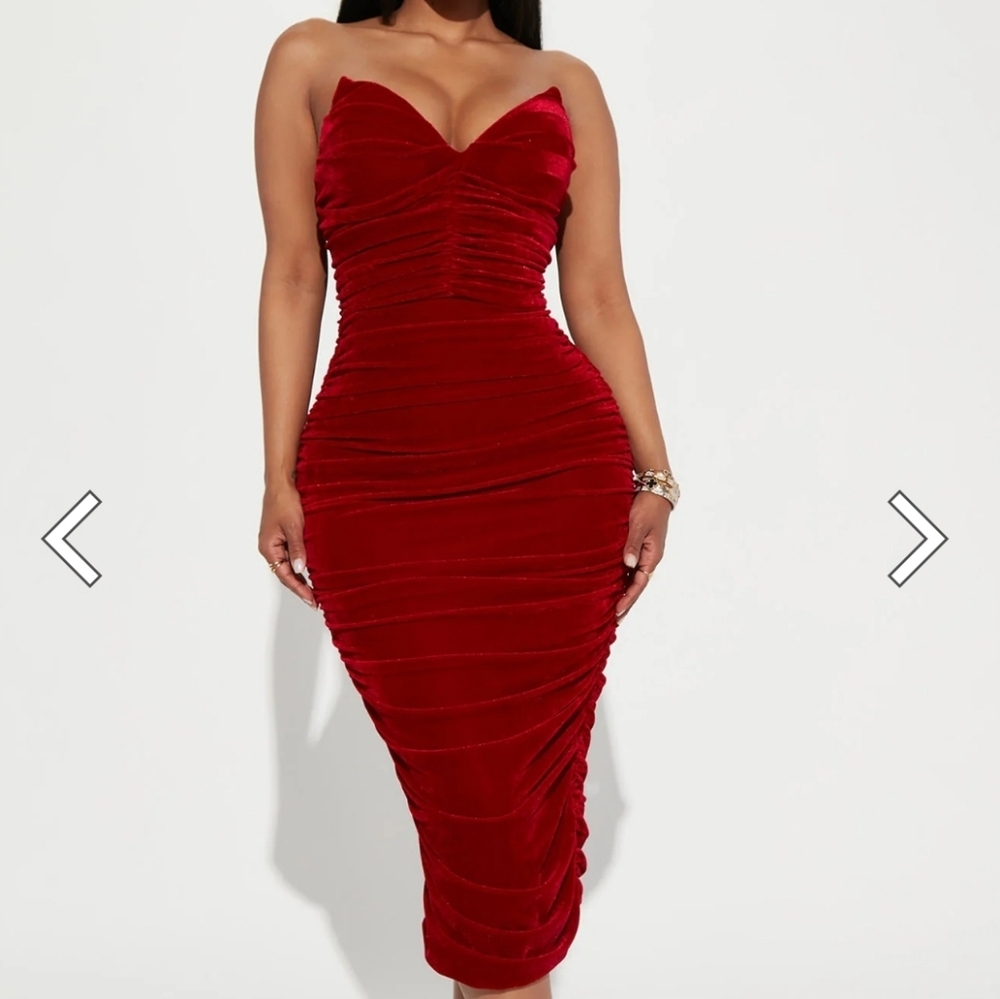 Forever Royalty Velvet Midi Dress